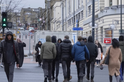 UK faces threat of a 'lost generation' of unemployed youth, urgent report indicates
