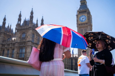 More than 2,700 people died during May and June heatwaves, researchers say
